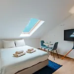 아파트 Lovely Fully Equipped Near Subway N11 - Shared Bathroom With Another