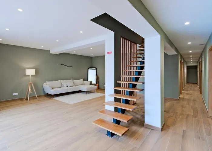 Lovely Fully Equipped Near Subway N11 - Shared Bathroom With Another Apartament